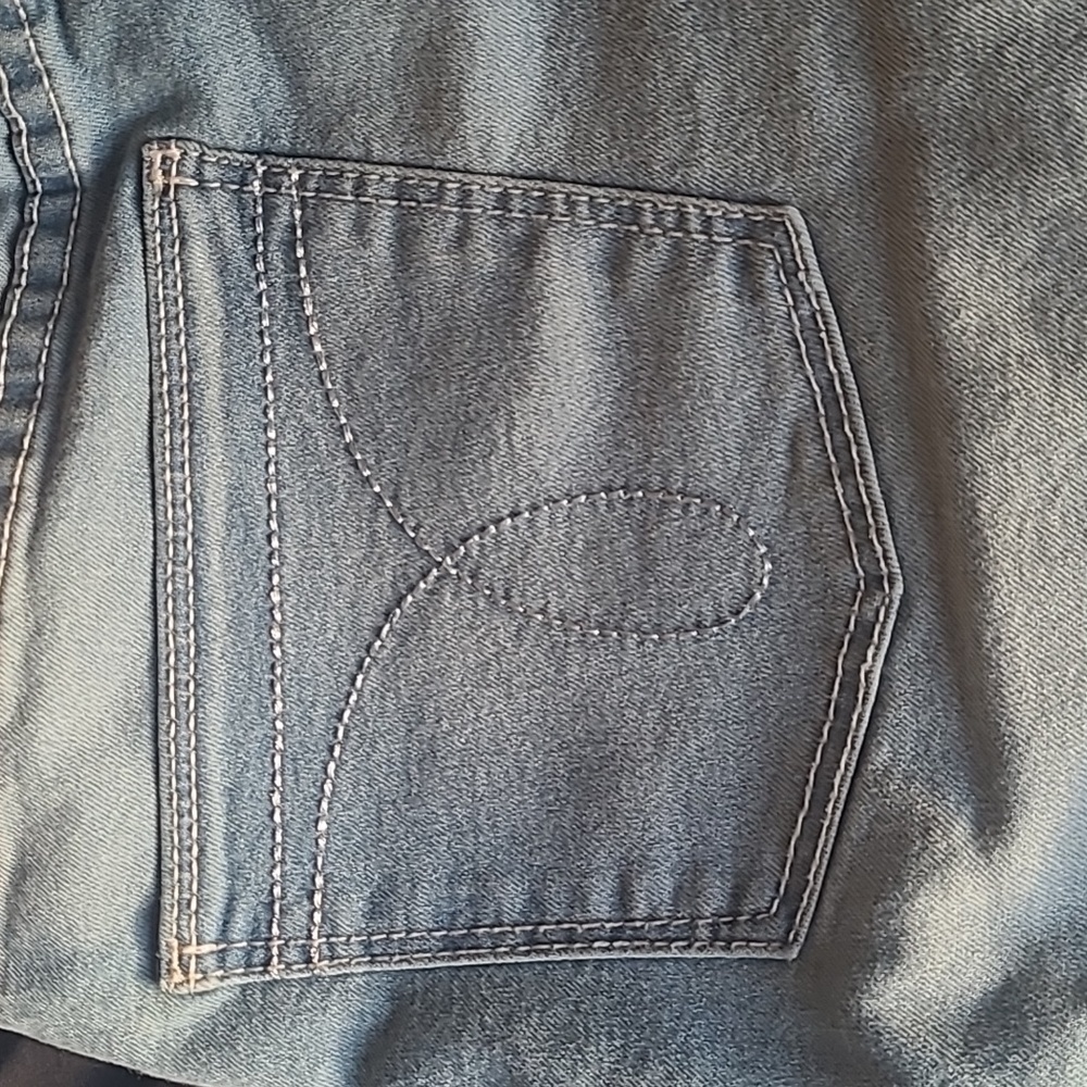 Calvin Klein Girl Shorts, Size 10 - Picture 3 of 7